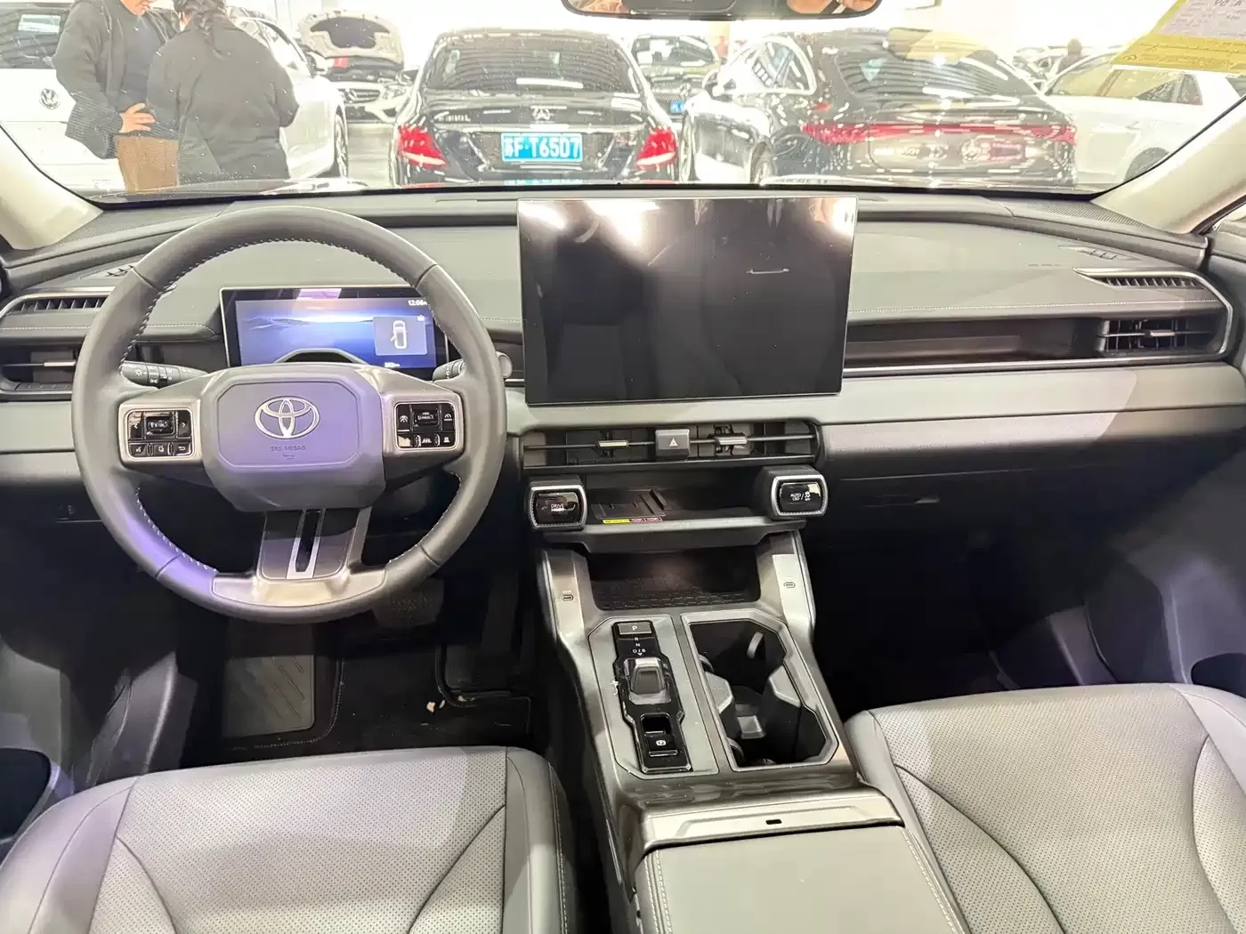 Used Toyota RAV4 Rongfang 2026 Model Hybrid 2.0L E-CVT 2WD Premium