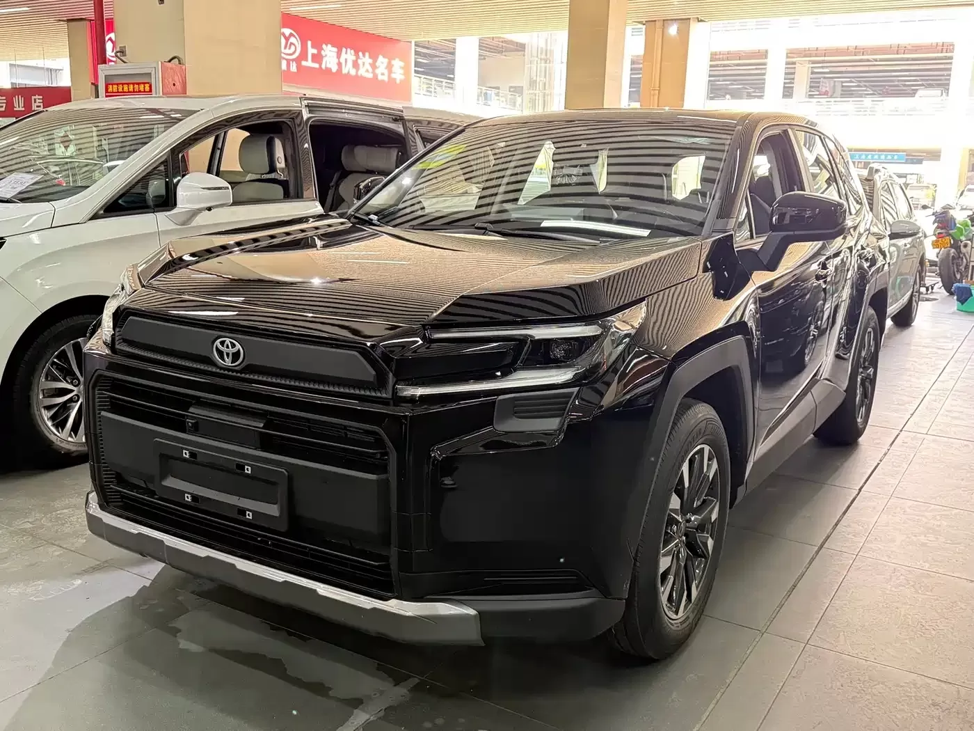 Used Toyota RAV4 Rongfang 2026 Model Hybrid 2.0L E-CVT 2WD Premium